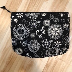 Thirty One large zipper bag